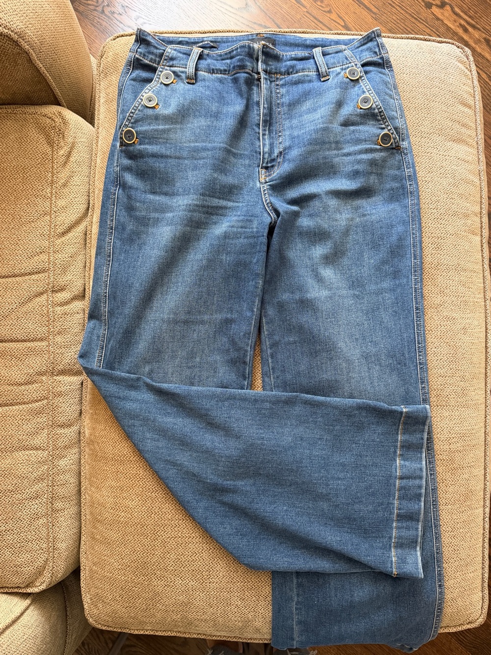 Talbots High Rise Wide Leg Jeans Size 8 Sailor Button Denim